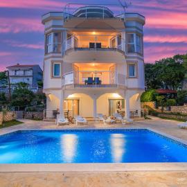 Bella Adria Apartmani, hotel v Dramalju