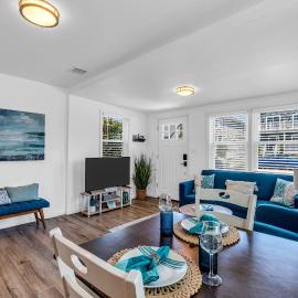 Highly Rated Beach House Blocks to Beach & Main St 6 Badges, Patio, Grill, hotel en Belmar