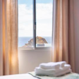 Lighthouse view- POOL VILLA, hotel a Porto Moniz