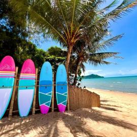 Natural Villas Na Jomtien Beachfront 4BR Private Pool, Hotel in Bang Sare