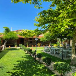 Armagrandi Hotel Bozcaada-Special Category، فندق في بوزجادا