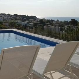 Meerblick Villa mit Terrasse, Pool und kostenlosen WLAN neu renoviert