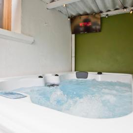 Montsejour - Appartement exceptionnel avec SPA, viešbutis mieste Tarbas