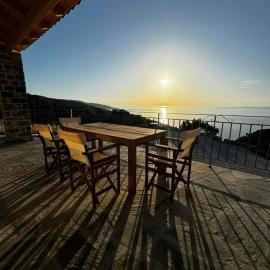 Lithos Apartments, hotel v destinácii Evdilos