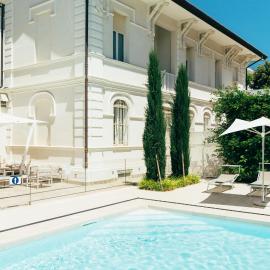 Hotel Regina Elena 57 & Oro Bianco SPA, хотел в Римини