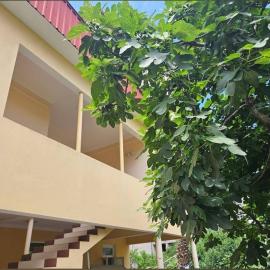 Guest House on Zgvis piris