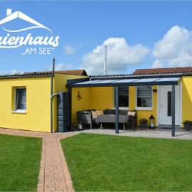 Ferienhaus "Am See"، فندق في Heldrungen