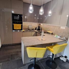 Mirabell Apartman, hotel u gradu Balatonfoldvar