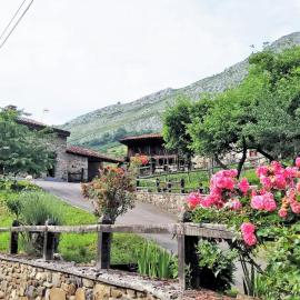 Baldevenero, Hotel in Collanzo