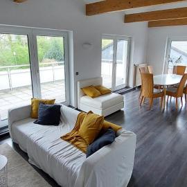 Gemütliche Ferienwohnung am Schwimmbad, hotel in Lengerich