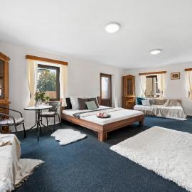 Apartmány BAROKO, hotel in Broumov