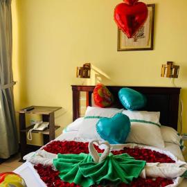 Dos Hemisferios, hotel Quitóban