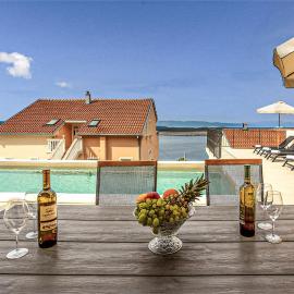 Pet Friendly Apartment In Dramalj