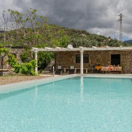 Sicily Stone Cottage with swimming pool, viešbutis mieste Graniti