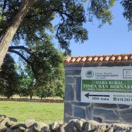 Casa Rural Finca San Bernardo 3 estrellas, hotel u gradu Montehermoso