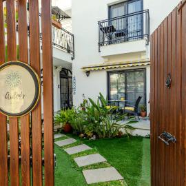 Arden's House
