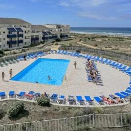 T2 front de mer piscine parking souterrain terrasse