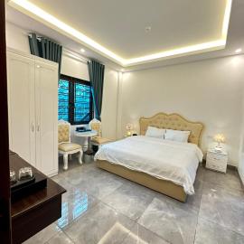 Thịnh Hotel