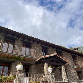 Les Planes, hotel a Espinavell