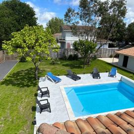 VILLA LAUNA GUJAN