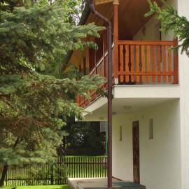 Penzion a restaurace Balaton, hotel in Šluknov