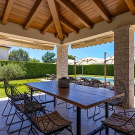 Villa Dionis, hotel din Kaštelir