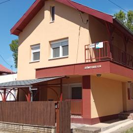 Gyöngyvirág Apartmanház