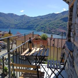 Piazzetta House Stunning Lake View Welcome Cocktail at Il Baretto