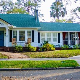 The Moody Manor -Luxurious Home Recently Renovated Close to Beach and Downtown