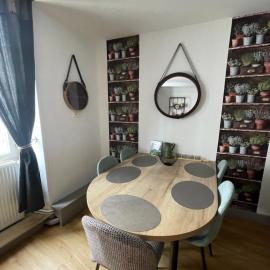 Liberté et Confort, appartement entier, moderne avec 2 chambres et cuisine équipée au coeur de Semur