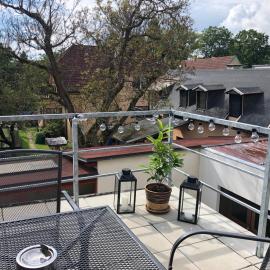 Apartmány Jevany, Hotel in Jevany