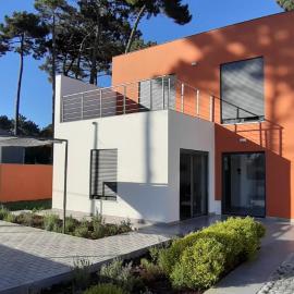 Casa da Falésia, hotel din Almada