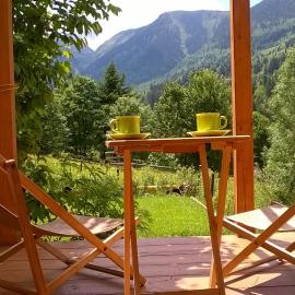 Cabana Bradut Borsa, hotel a Statjunea Borsa