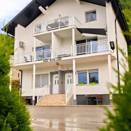 Villa Pliva Lake 2, hotel i Jajce