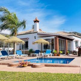 Cortijo VILLA EL PINO, hotel Torroxban