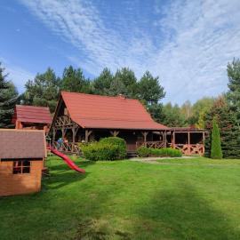 Domek JEZIORACZEK, hotel in Urowo