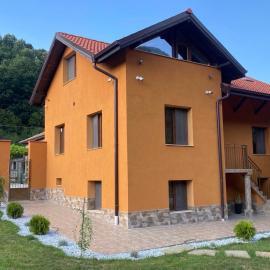 NOYA Guest Rooms, hotel in Beli Osŭm