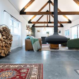 Blackwood Tree Barn Conversion with Parking & Wifi: Evandale şehrinde bir otel