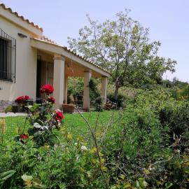S'orrosa casa vacanze bifamiliare in montagna panorama stupendo Sardegna