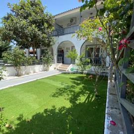 Golden House, hotelli Chrysoupolisissa