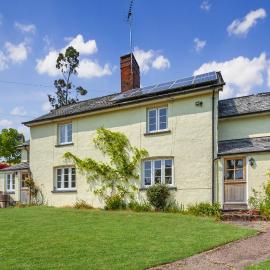 Two Lower Spire Cottage Liscombe โรงแรมในดัลเวอร์ตัน