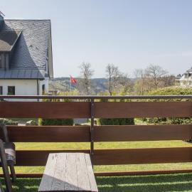 Welcome in - Ferienwohnung 'Sahneblick' mit Balkon und Abstellraum, in der Nähe der Skipisten