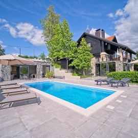 Kuća za odmor Amarie 4*, hotel a Karlovac