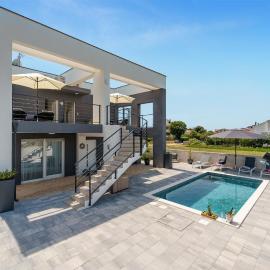Beautiful Apartment In Sukosan