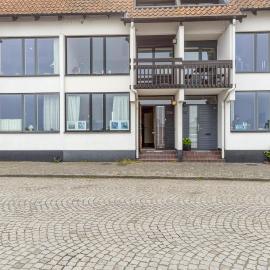 Simrishamn में, होटल 4 Bedroom Awesome Home In Simrishamn
