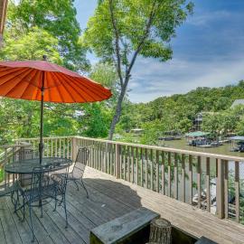 Private Dock & Resort Access: Margaritaville Cabin, hotel a Osage Beach