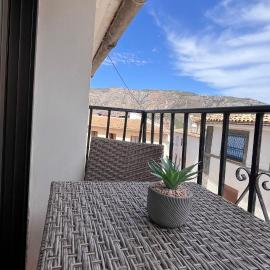 CA LIDIA - Apartamentos Turisticos EL BALCONET – hotel w mieście Benimantell