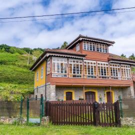 Paraiso Puntal By Silastur, hotel in Villaviciosa