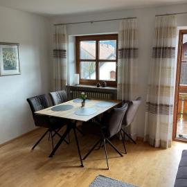 Gästehaus Sonnenberg، فندق في بلوسترلانج