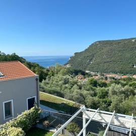 Villino con terrazzo panoramico